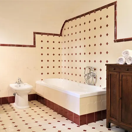 Wine Nebbiolo Lejlighed